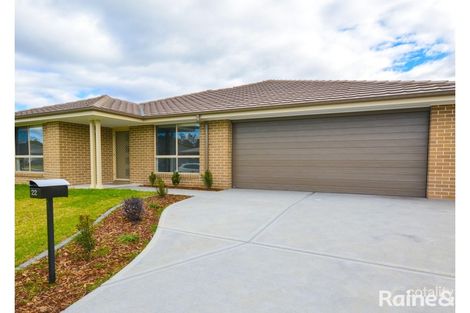 22 Lakeside Cct, Cessnock, NSW 2325