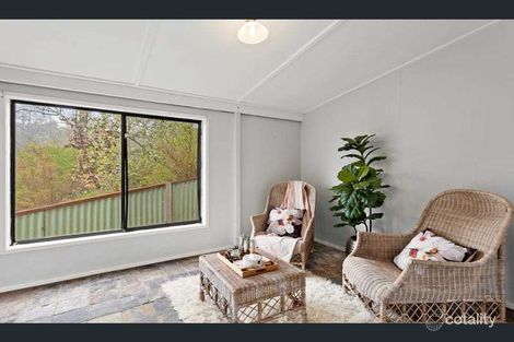 Property photo of 28 Freelander Avenue Katoomba NSW 2780