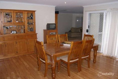 Property photo of 13 Eastwood Place Craigieburn VIC 3064