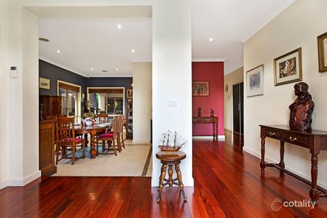 Property photo of 10 Piccadilly Court Narre Warren South VIC 3805