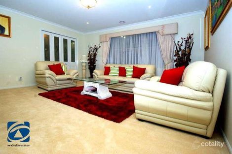 Property photo of 10 Hanrahan Wynd Lynbrook VIC 3975
