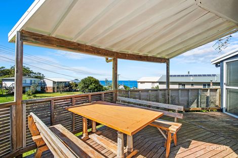 Property photo of 23 The Foredeck Manyana NSW 2539
