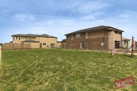 Property photo of 12 Springleaf Avenue Clyde North VIC 3978
