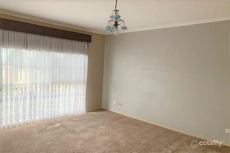 Property photo of 10 Peppermint Grove Meadow Heights VIC 3048