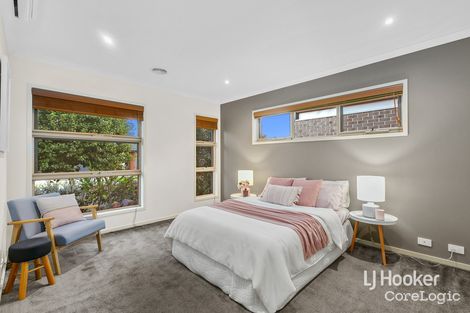 Property photo of 11 Coastwatch Road Point Cook VIC 3030