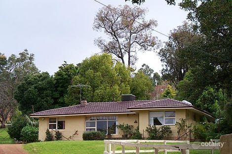 245 Gill St, Mundaring, WA 6073