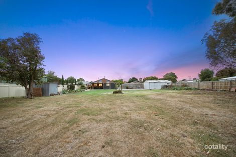 17 Elcan Ave, Cranbourne West, VIC 3977