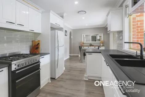 Property photo of 34 Toomung Circuit Claremont Meadows NSW 2747