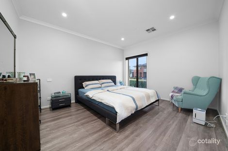 Property photo of 20 Nutmeg Parade Manor Lakes VIC 3024