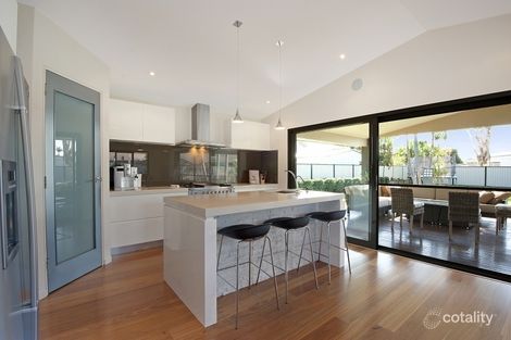 Property photo of 32 Haynes Avenue Umina Beach NSW 2257