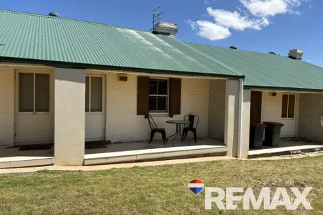 35 George St, Junee, NSW 2663