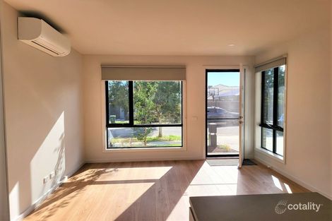 Property photo of 52 Statham View Cranbourne West VIC 3977