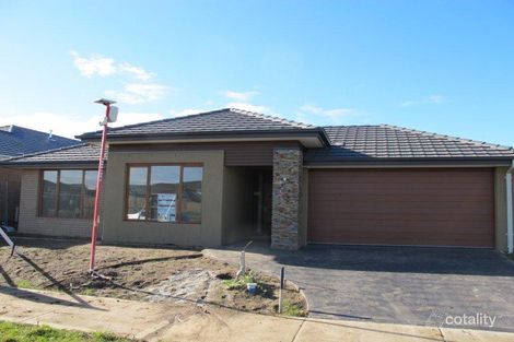 13 Granvia Cct, Burnside, VIC 3023