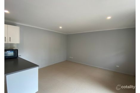 Property photo of 8 Kent Place Heathcote NSW 2233