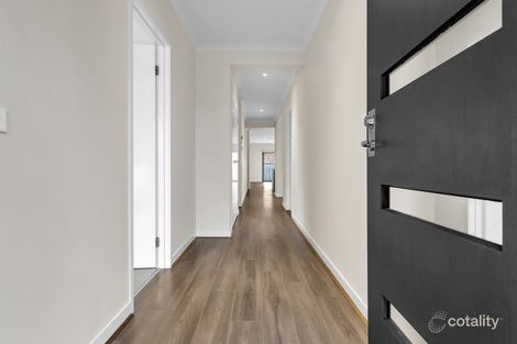 Property photo of 7 Kurrali Crescent Werribee VIC 3030