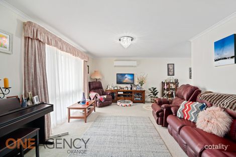 Property photo of 4 Thoopara Place Orange NSW 2800