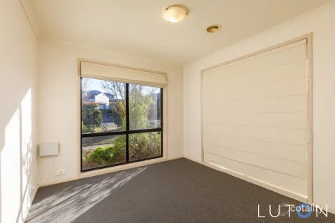 Property photo of 35 Sutcliffe Street Nicholls ACT 2913