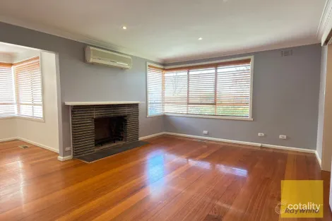 Property photo of 1/10 St Johns Court Reservoir VIC 3073