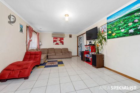 Property photo of 11 Kingfisher Court Kings Park VIC 3021
