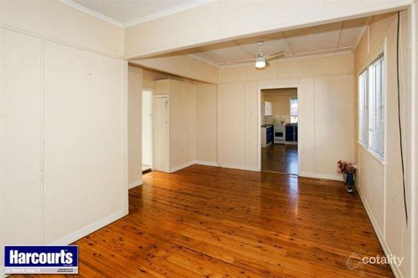 Property photo of 552 Oxley Avenue Redcliffe QLD 4020
