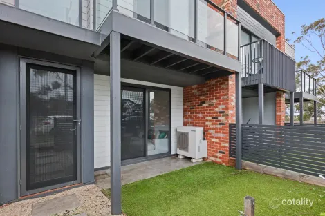 Property photo of 2/150 Pigdons Road Highton VIC 3216
