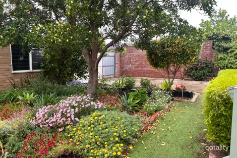 Property photo of 19 Barr Street Maryborough VIC 3465