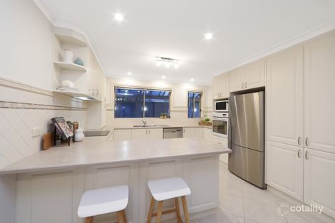 32 Lakeside Bvd, Rowville, VIC 3178