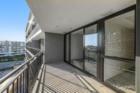 1613/6 Sickle Ave, Hope Island, QLD 4212