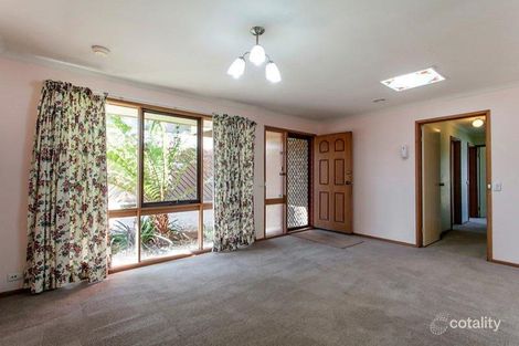 Property photo of 17 Lamont Crescent Cranbourne VIC 3977