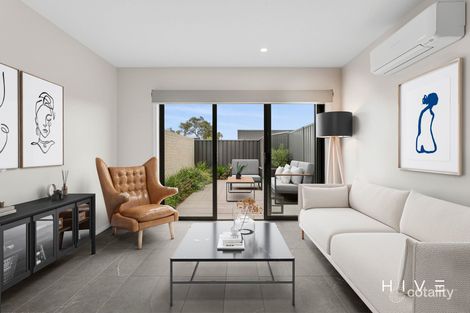 40/14 Grace Munro Cres, Strathnairn, ACT 2615