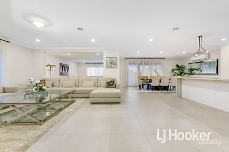 Property photo of 14 Verdant Drive Clyde North VIC 3978