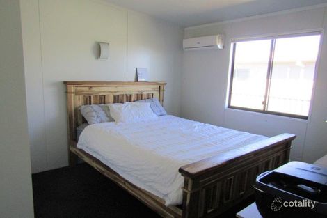 24 Hunter St, Blackwater, QLD 4717