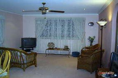 Property photo of 2 Willowin Close Green Point NSW 2251