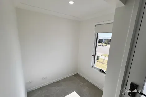 Property photo of 44 Flame Tree Road Cotswold Hills QLD 4350