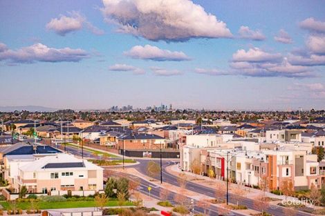 Property photo of 442/73 Lake Street Caroline Springs VIC 3023