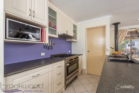 Property photo of 5 Chittawarra Court Glen Forrest WA 6071