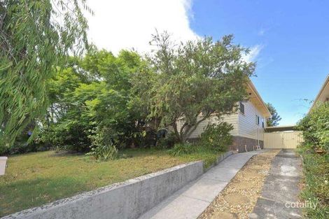 23 Warburton St, Chifley, NSW 2036