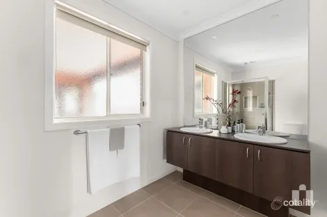 Property photo of 5 Corriedale Drive Doreen VIC 3754