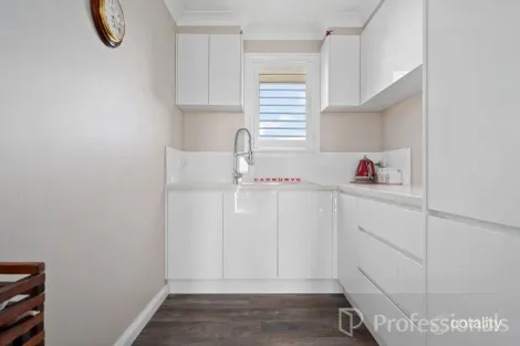 Property photo of 55 Mendel Drive Kelso NSW 2795