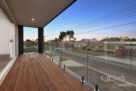 Property photo of 2/45 Anderson Street Werribee VIC 3030