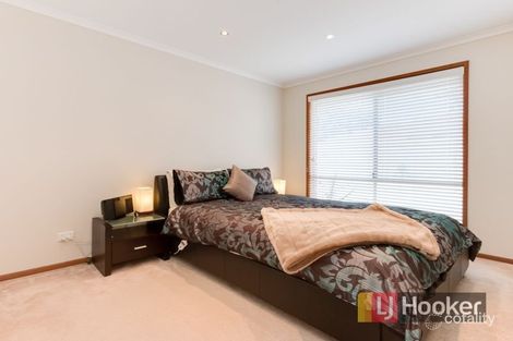 Property photo of 1/8 Leopold Crescent Hampton Park VIC 3976