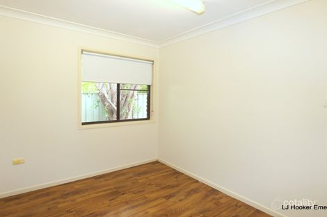 Property photo of 6 Ward Place Emerald QLD 4720