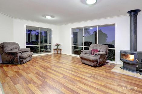 Property photo of 1 Cassinia Place Frankston South VIC 3199
