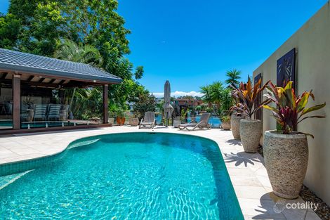 7 Huon St, Broadbeach Waters, QLD 4218