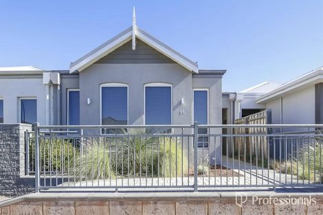 Property photo of 11 Powlett Link Ellenbrook WA 6069