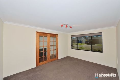 Property photo of 12 Nuchea Vista Lakelands WA 6180
