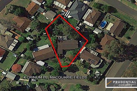 Property photo of 4 Crinum Place Macquarie Fields NSW 2564