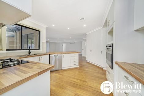 Property photo of 7 Freestone Crescent Jerrabomberra NSW 2619