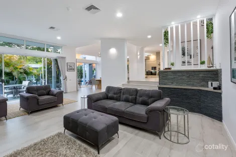 Property photo of 7010 Riverview Crescent Hope Island QLD 4212