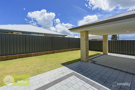 Property photo of 5 Willowdale Promenade Piara Waters WA 6112